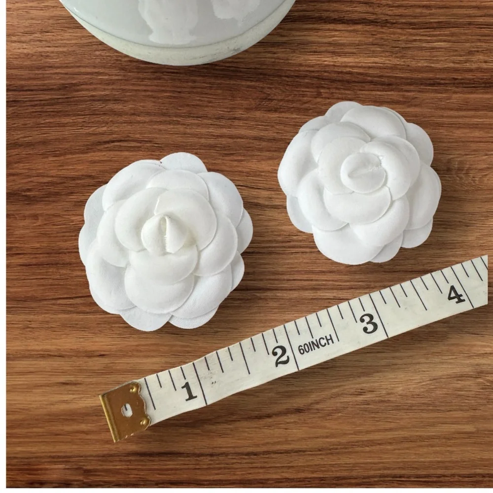 Chanel Camellia flower set 2 pieces - Picture 3 of 6
